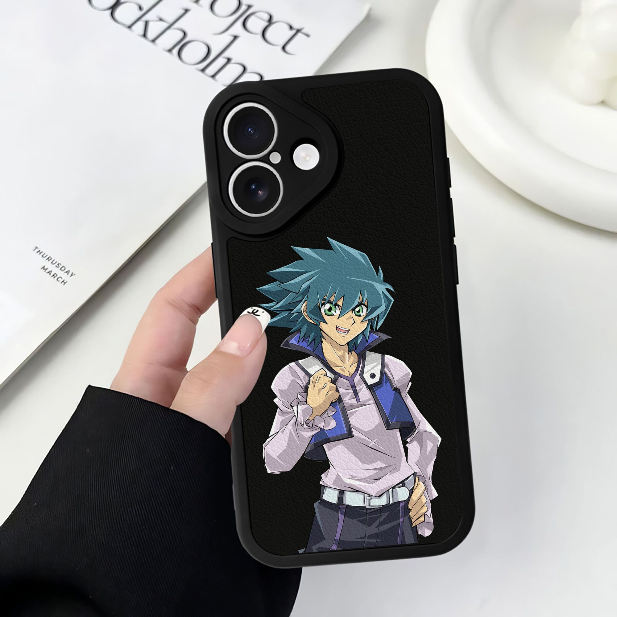 遊☆戯☆王 Yu-Gi-Oh! 【iPhone 16シリーズ対応】シリコンスマホケース（レザー調） 材質：シリコン